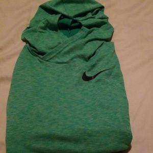 Boys  Medium Nike Dri Fit Hoodie!